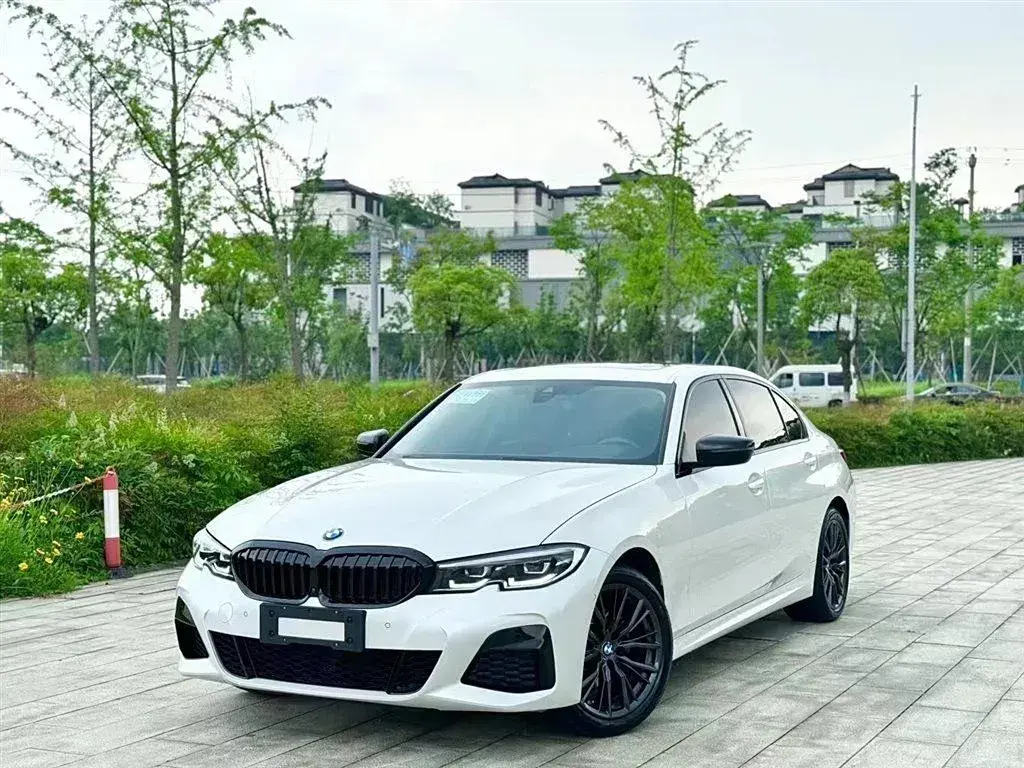 2021 BMW 3 Series 2.0T 184HP L4 8AT
