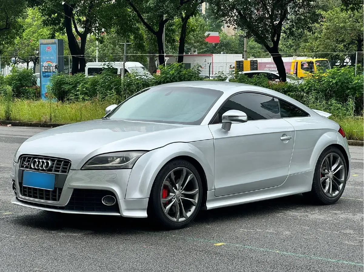 2011 Audi TTS 2.0T 272HP L4 6DCT