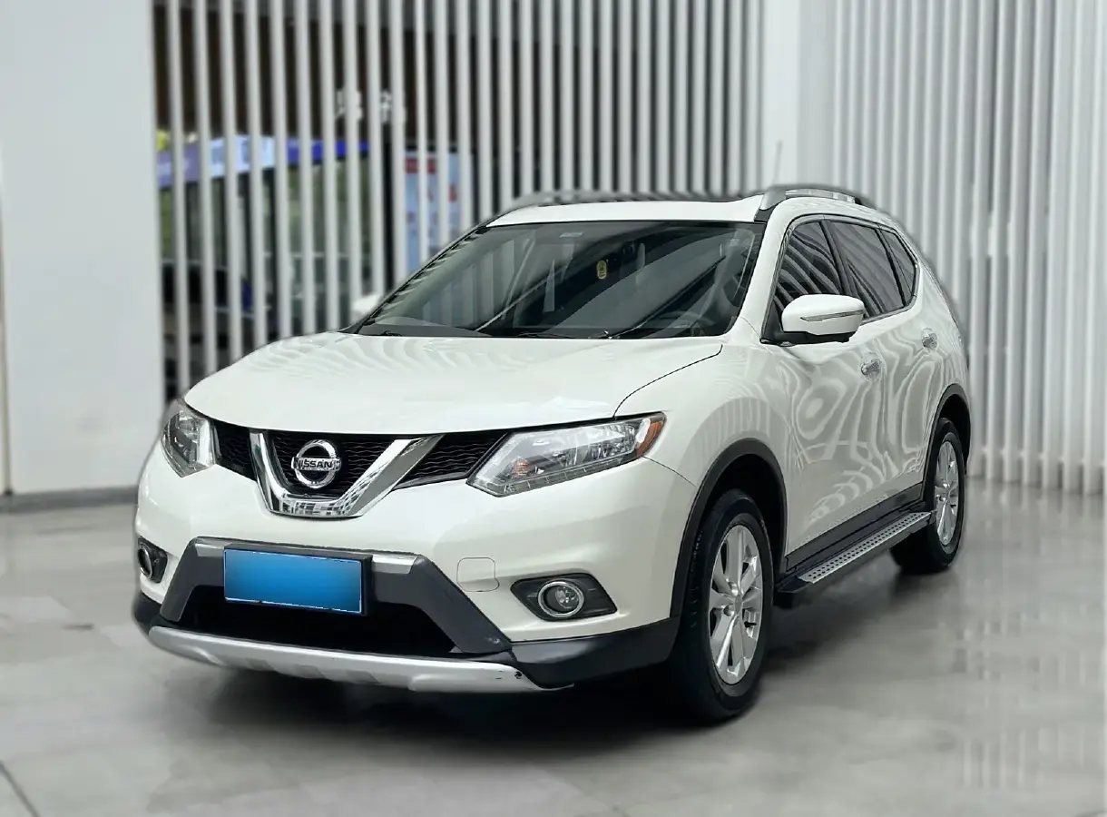 2014 Nissan X-Trail 2.0L 150HP L4 CVT