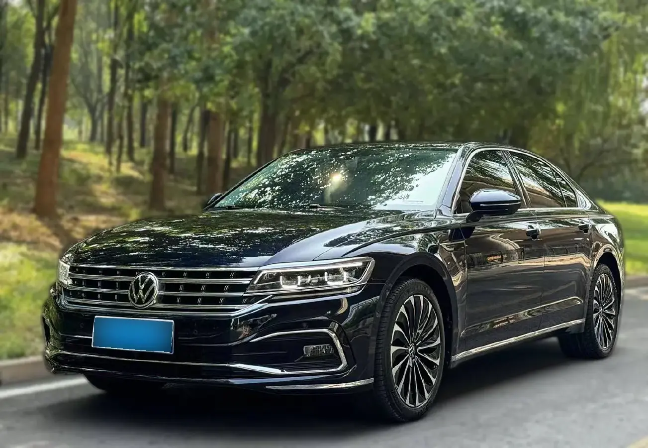 2021 Volkswagen Phideon 2.0T 224HP L4 7DCT