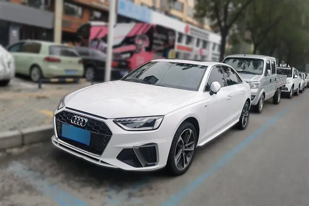 2020 Audi A4L 2.0T 190HP L4 7DCT