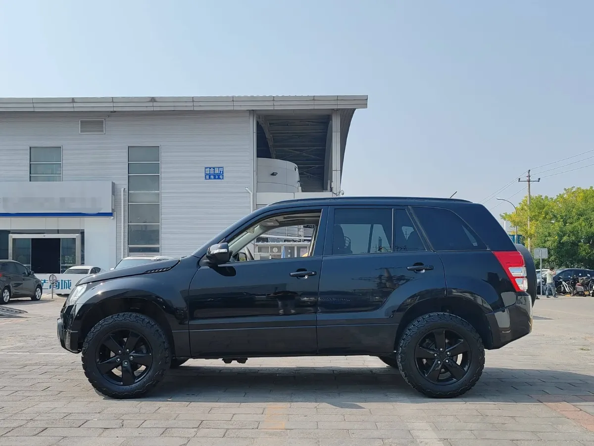2011 Suzuki Grand Vitara 2.4L 166HP L4 4AT,autocango,china used car exporter,china ev exporter,chinese used car exporter,chinese used ev exporter