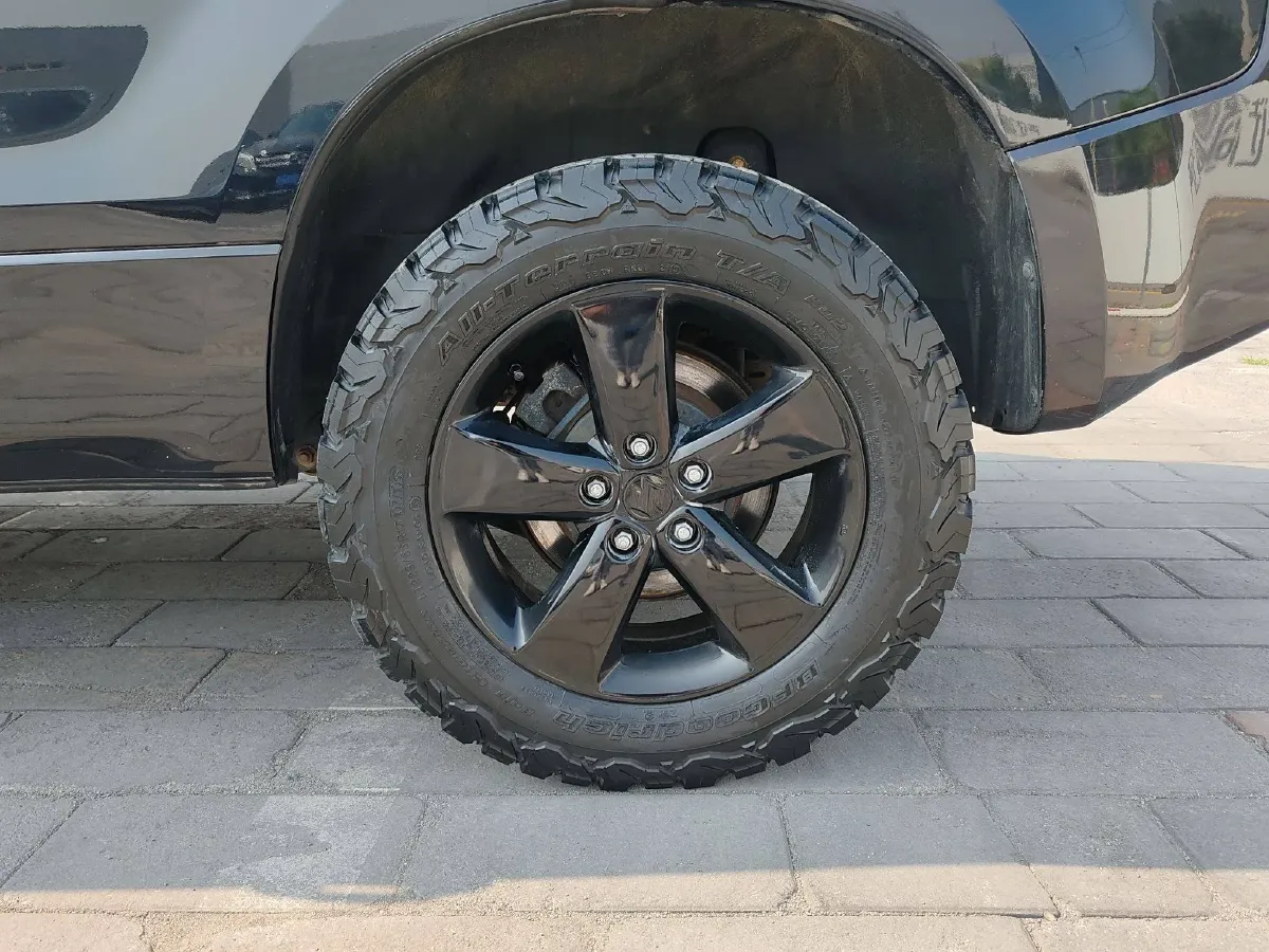 2011 Suzuki Grand Vitara 2.4L 166HP L4 4AT,autocango,china used car exporter,china ev exporter,chinese used car exporter,chinese used ev exporter