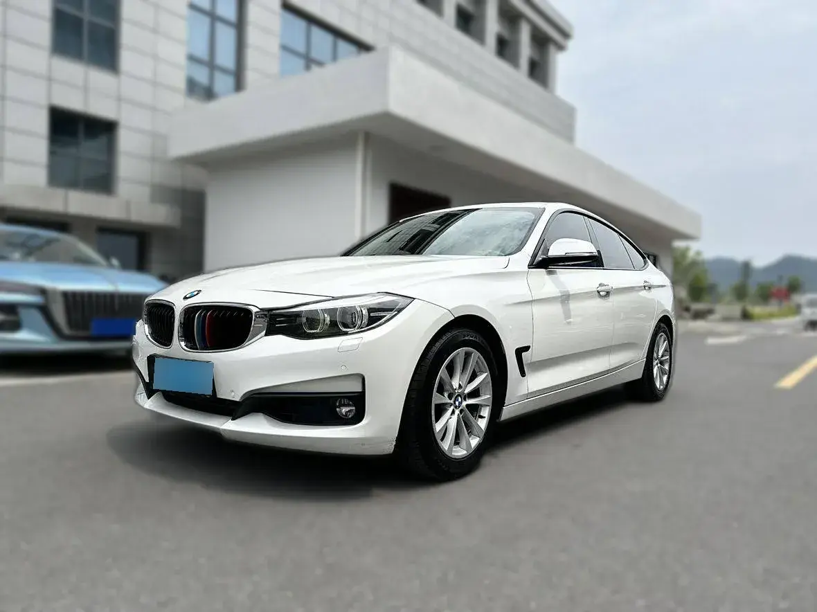 2017 BMW 3 Series GT 2.0T 184HP L4 8AT