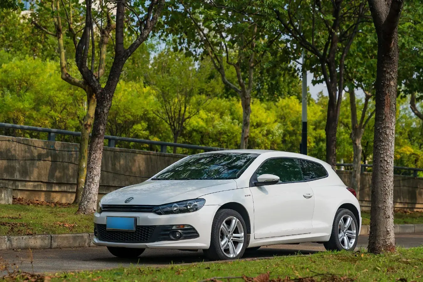 2013 Volkswagen Scirocco 1.4T 122HP L4 7DCT