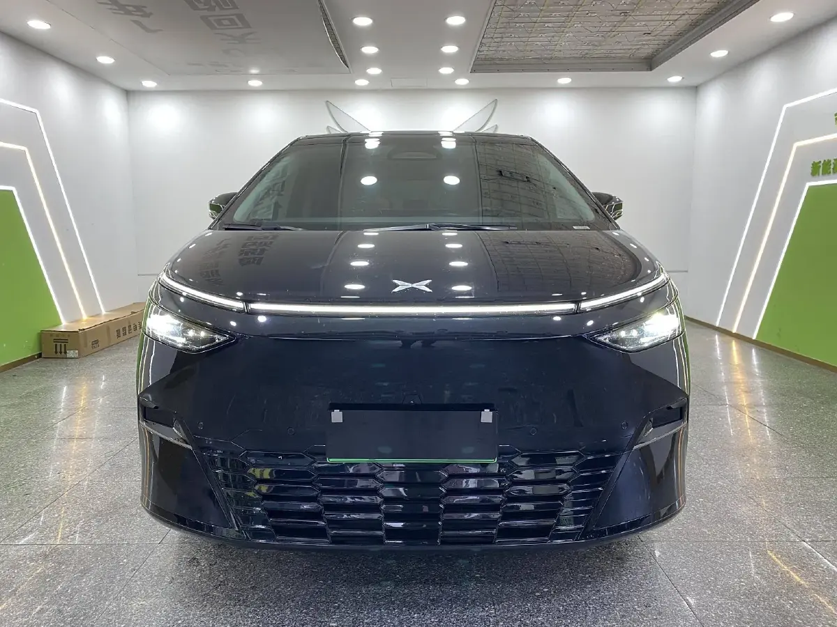 2024 Xpeng X9 BEV 101.5KWH