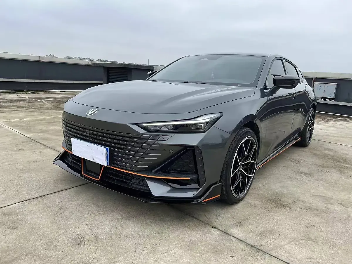 2023 ChangAn UNI-V 1.5T 188HP L4 7DCT