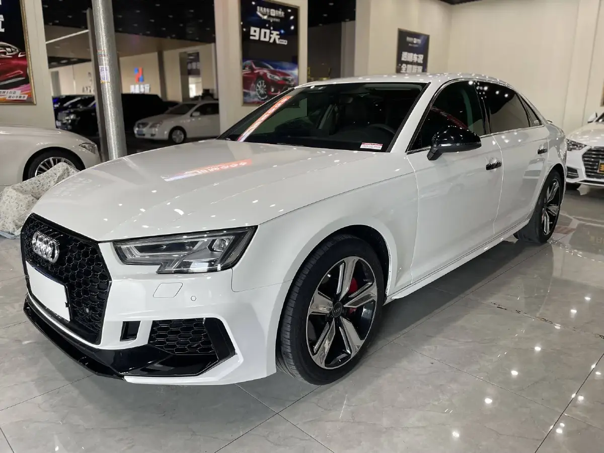 2018 Audi A4L 2.0T 252HP L4 7DCT