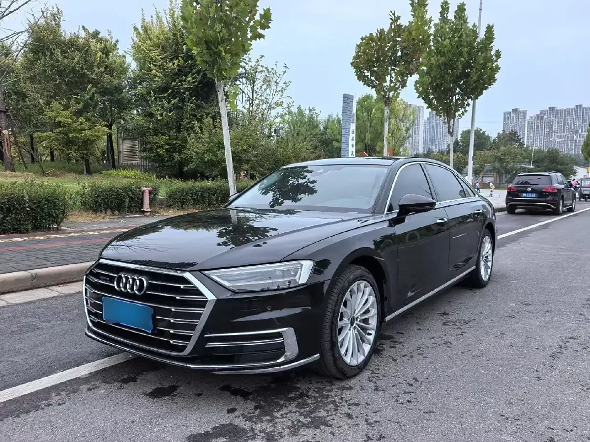 2022 Audi A8 3.0T 286HP V6 8AT