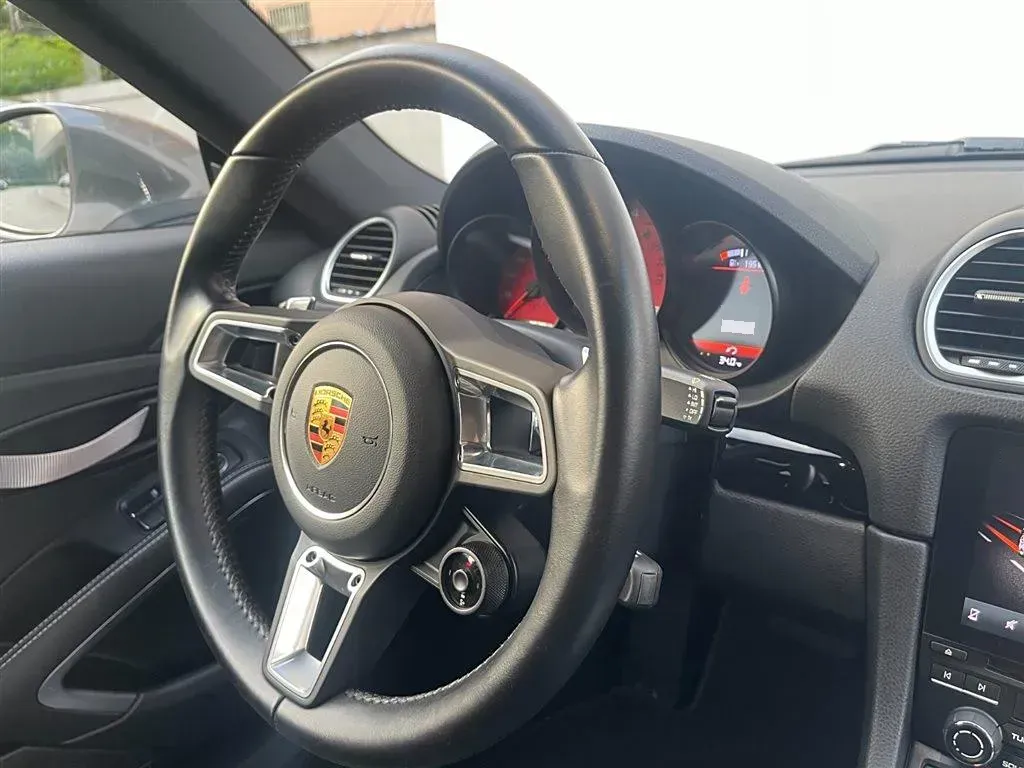 2022 Porsche 718 2.0T 300HP H4 7DCT,autocango,china used car exporter,china ev exporter,chinese used car exporter,chinese used ev exporter