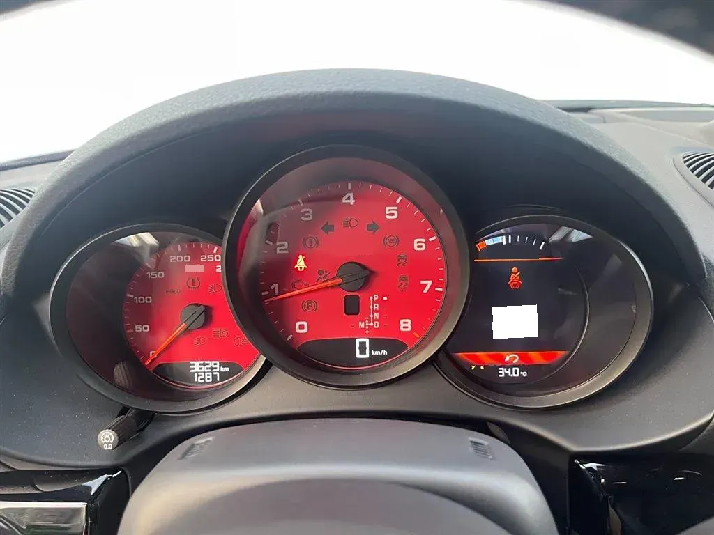 2022 Porsche 718 2.0T 300HP H4 7DCT,autocango,china used car exporter,china ev exporter,chinese used car exporter,chinese used ev exporter