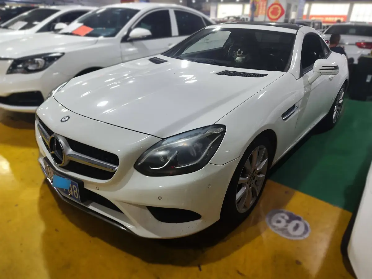 2016 Mercedes-Benz SLC Class 2.0T 184HP L4 9AT