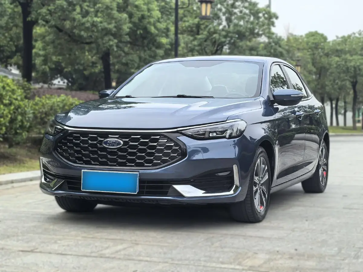 2021 Ford Escort 1.5L 122HP L3 6AT