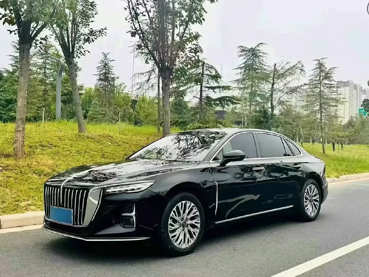 2023 HongQi H5 2.0T 224HP L4 8AT