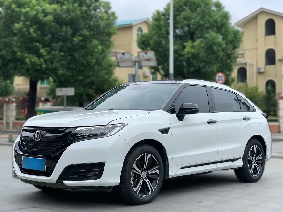 2017 Honda UR-V 2.0T 272HP L4 9AT