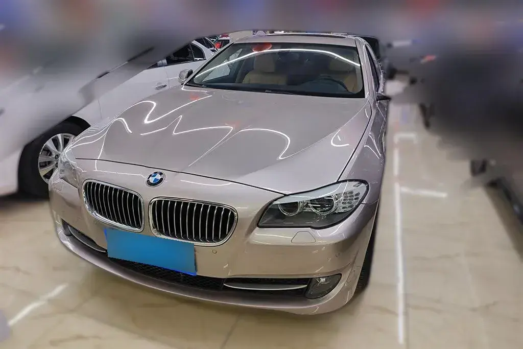 2013 BMW 5 Series 2.0T 218HP L4 8AT