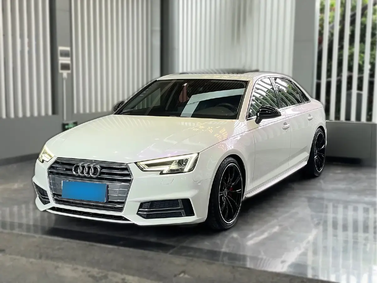 2018 Audi A4L 2.0T 252HP L4 7DCT