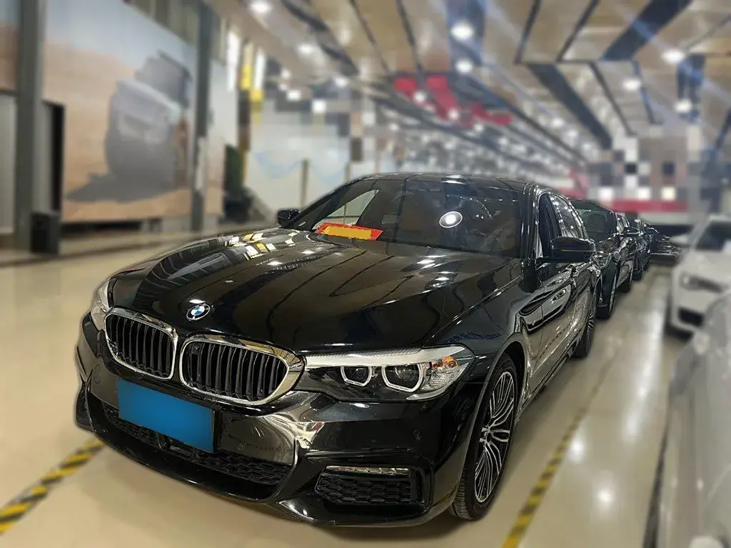 2018 BMW 5 Series 2.0T 252HP L4 8AT