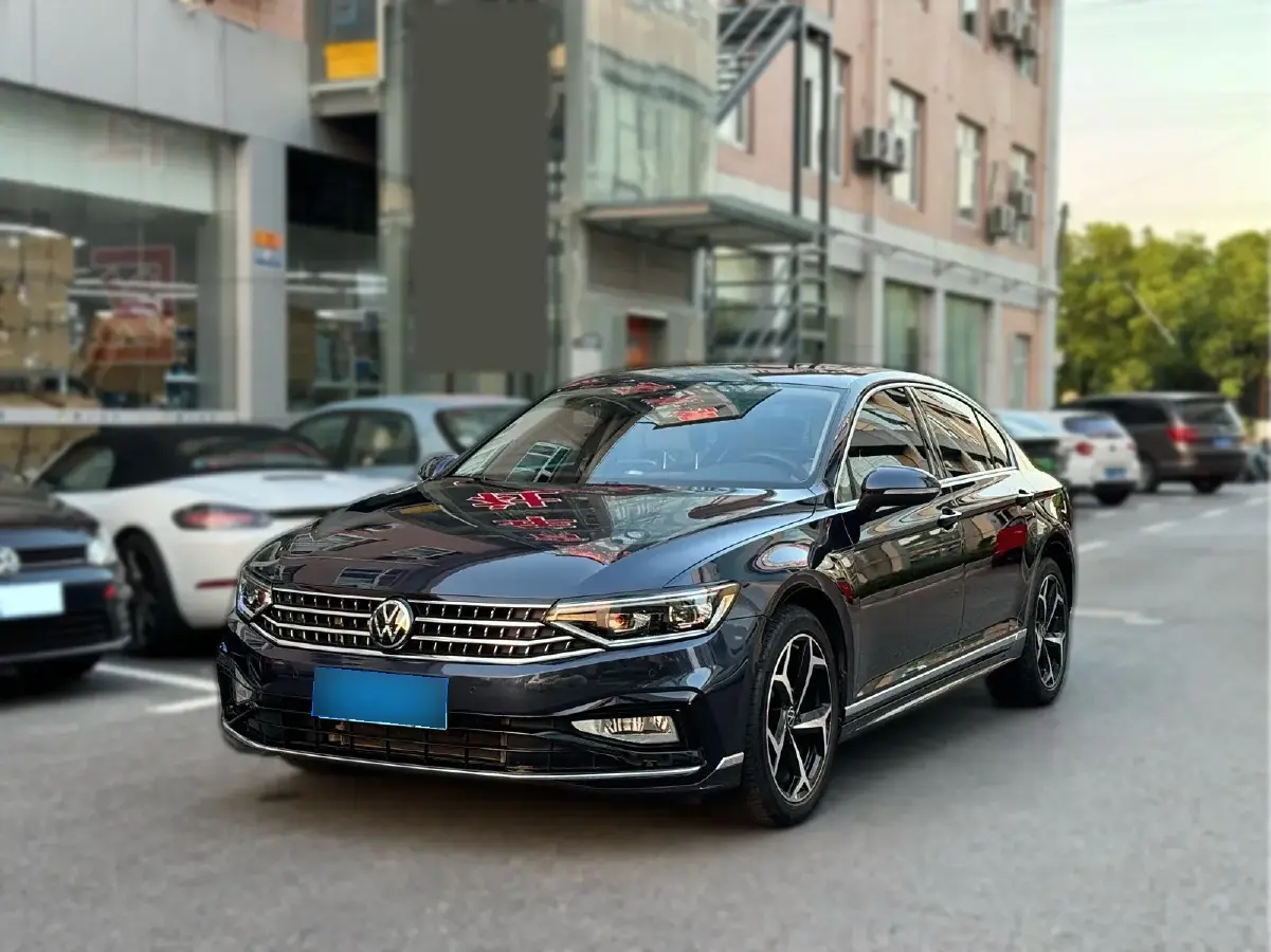 2023 Volkswagen Magotan 2.0T 186HP L4 7DCT