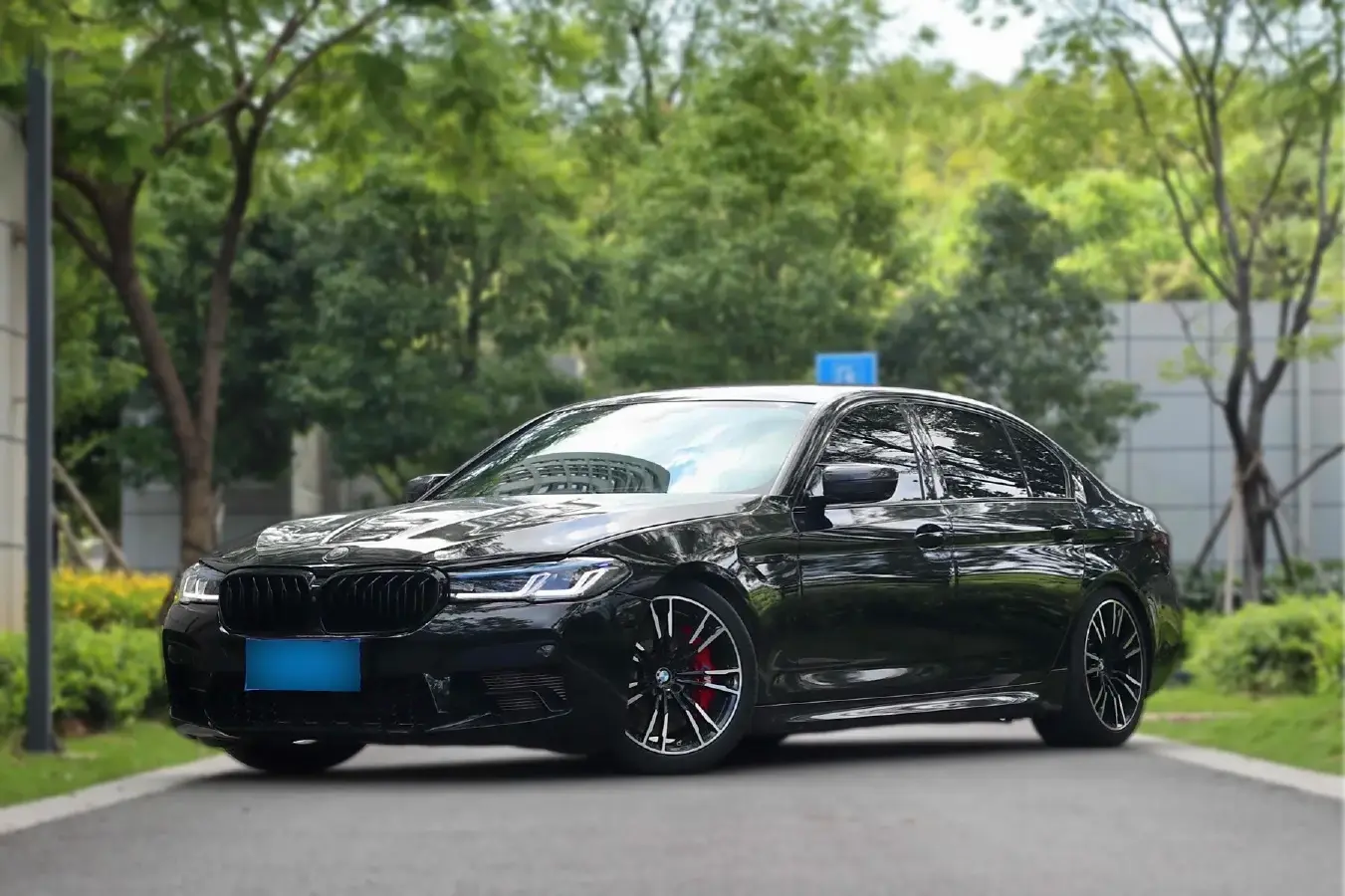 2018 BMW 5 Series 2.0T 252HP L4 8AT