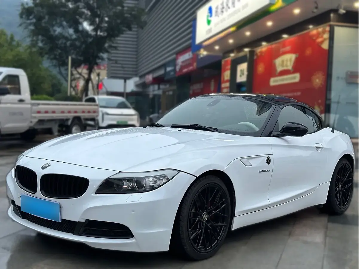 2012 BMW Z4 3.0T 306HP L6 8AT