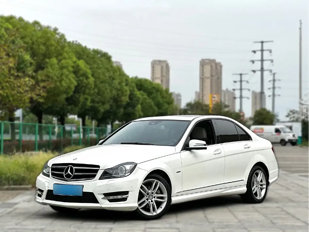 2013 Mercedes-Benz C Class 1.8T 204HP L4 7AT
