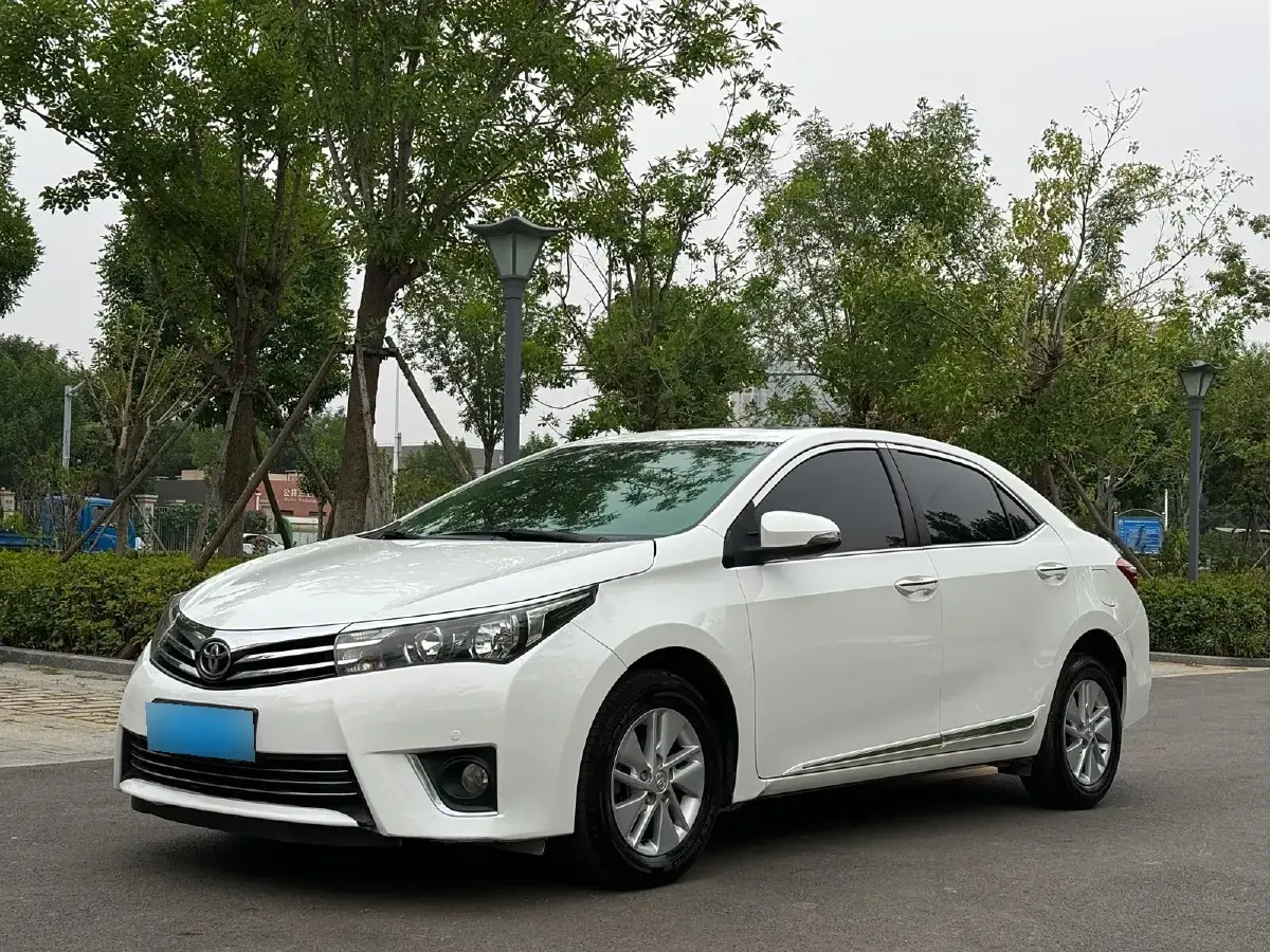 2014 Toyota Corolla 1.6L 122HP L4 CVT