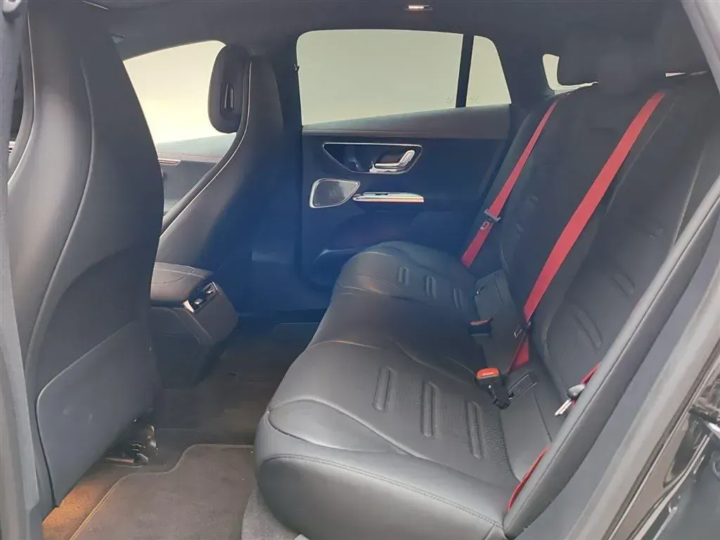 2023 Mercedes-Benz EQE AMG BEV 96.1KWH,autocango,china used car exporter,china ev exporter,chinese used car exporter,chinese used ev exporter