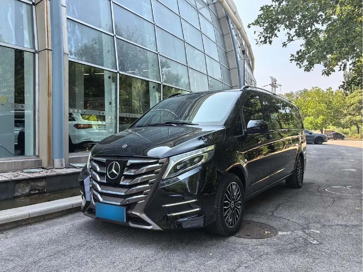 2018 Mercedes-Benz Vito 2.0T 211HP L4 7AT