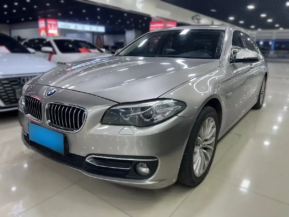 2014 BMW 5 Series 2.0T 218HP L4 8AT