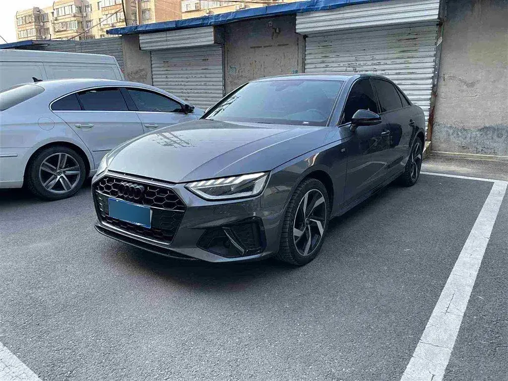 2023 Audi A4L 2.0T 190HP L4 7DCT