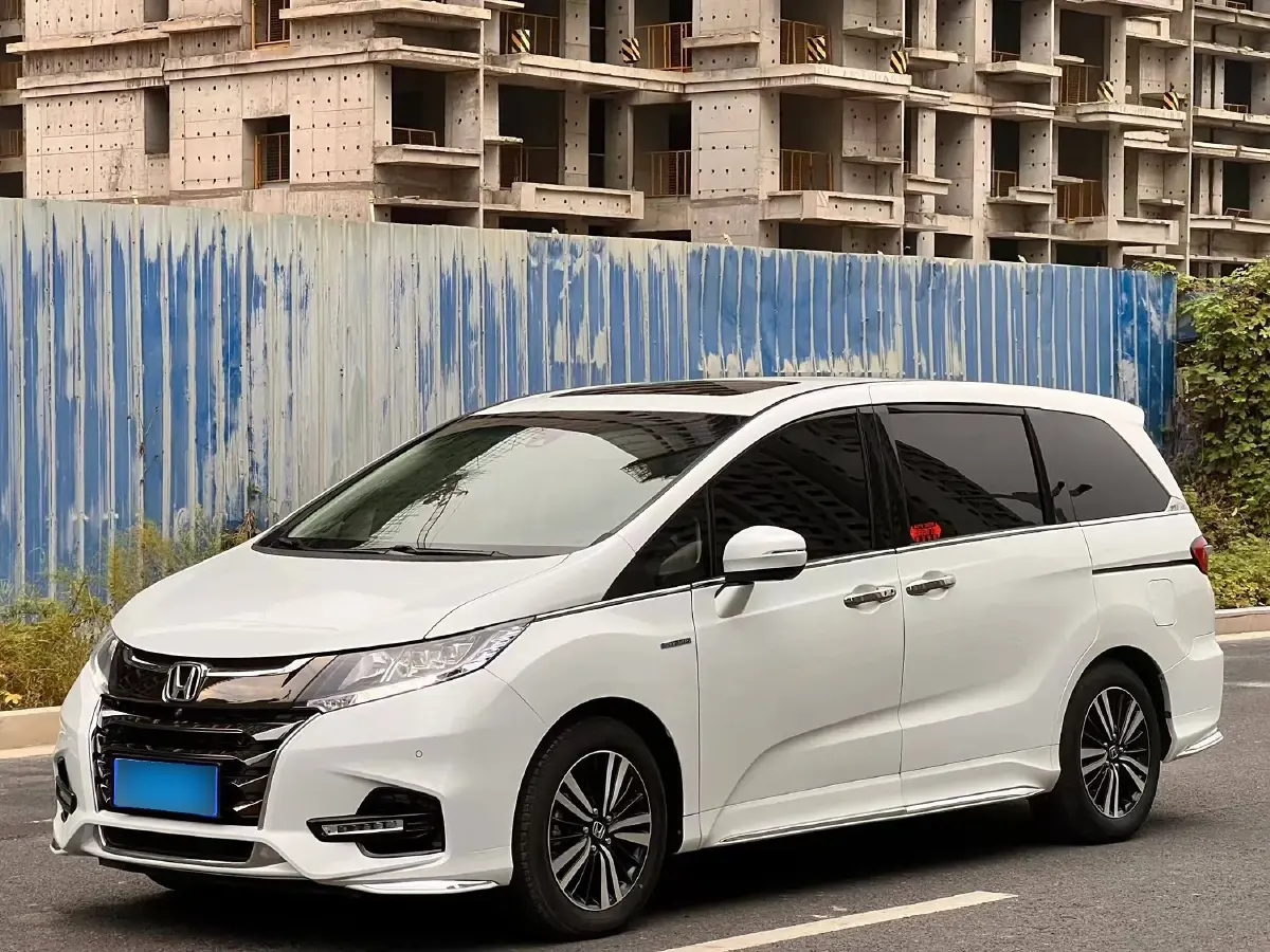 2019 Honda Odyssey 2.0L 146HP L4 E-CVT Hybrid