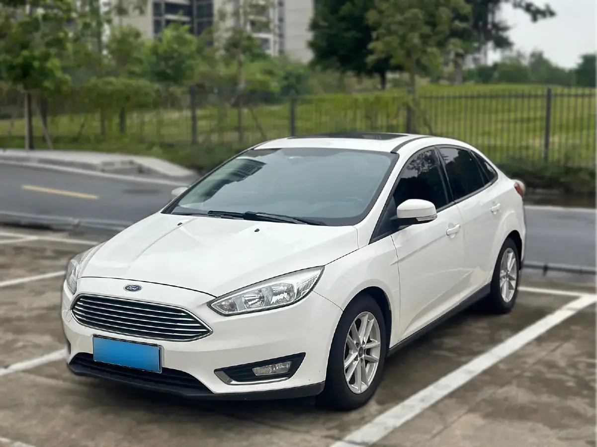 2015 Ford Focus 1.0T 125HP L3 6AT