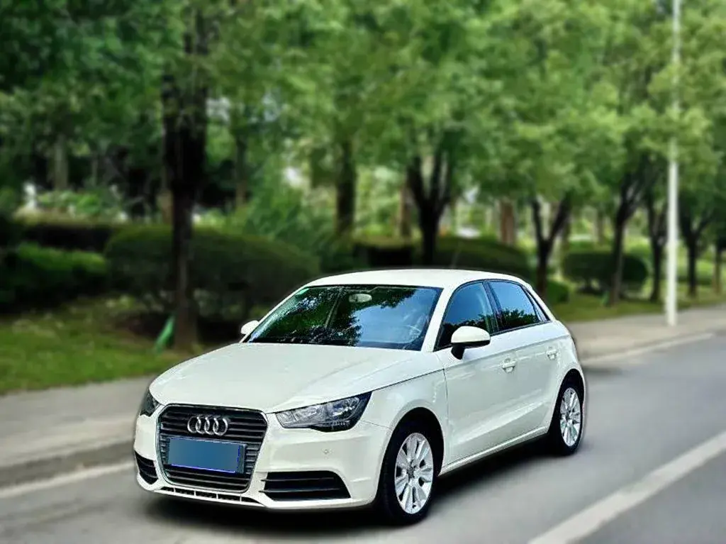2013 Audi A1 1.4T 122HP L4 7DCT