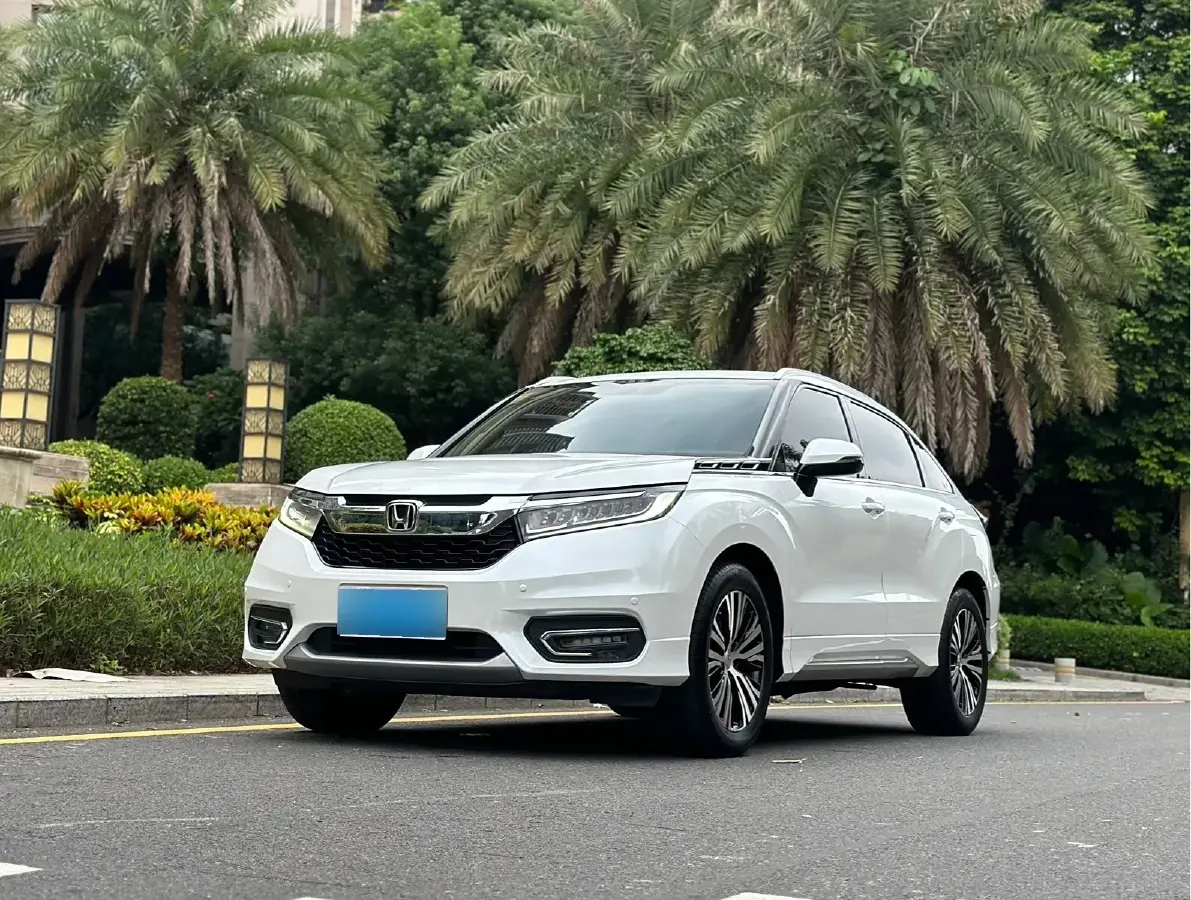 2017 Honda Avancier 2.0T 272HP L4 9AT