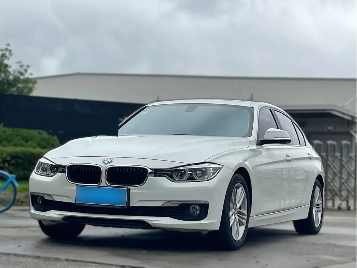 2016 BMW 3 Series 2.0T 184HP L4 8AT