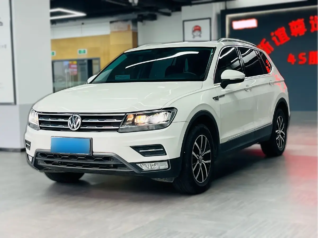 2018 Volkswagen Tiguan L 2.0T 186HP L4 7DCT