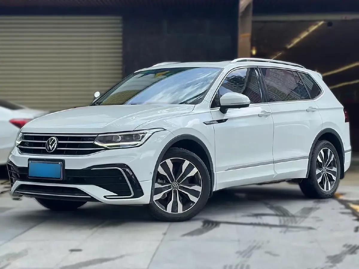 2023 Volkswagen Tiguan L 2.0T 186HP L4 7DCT