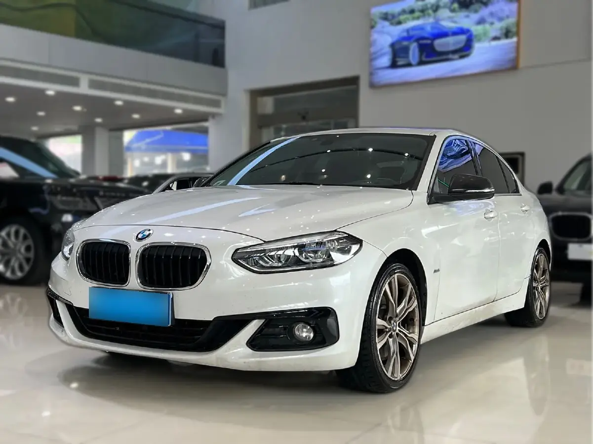 2017 BMW 1 Series 2.0T 192HP L4 8AT