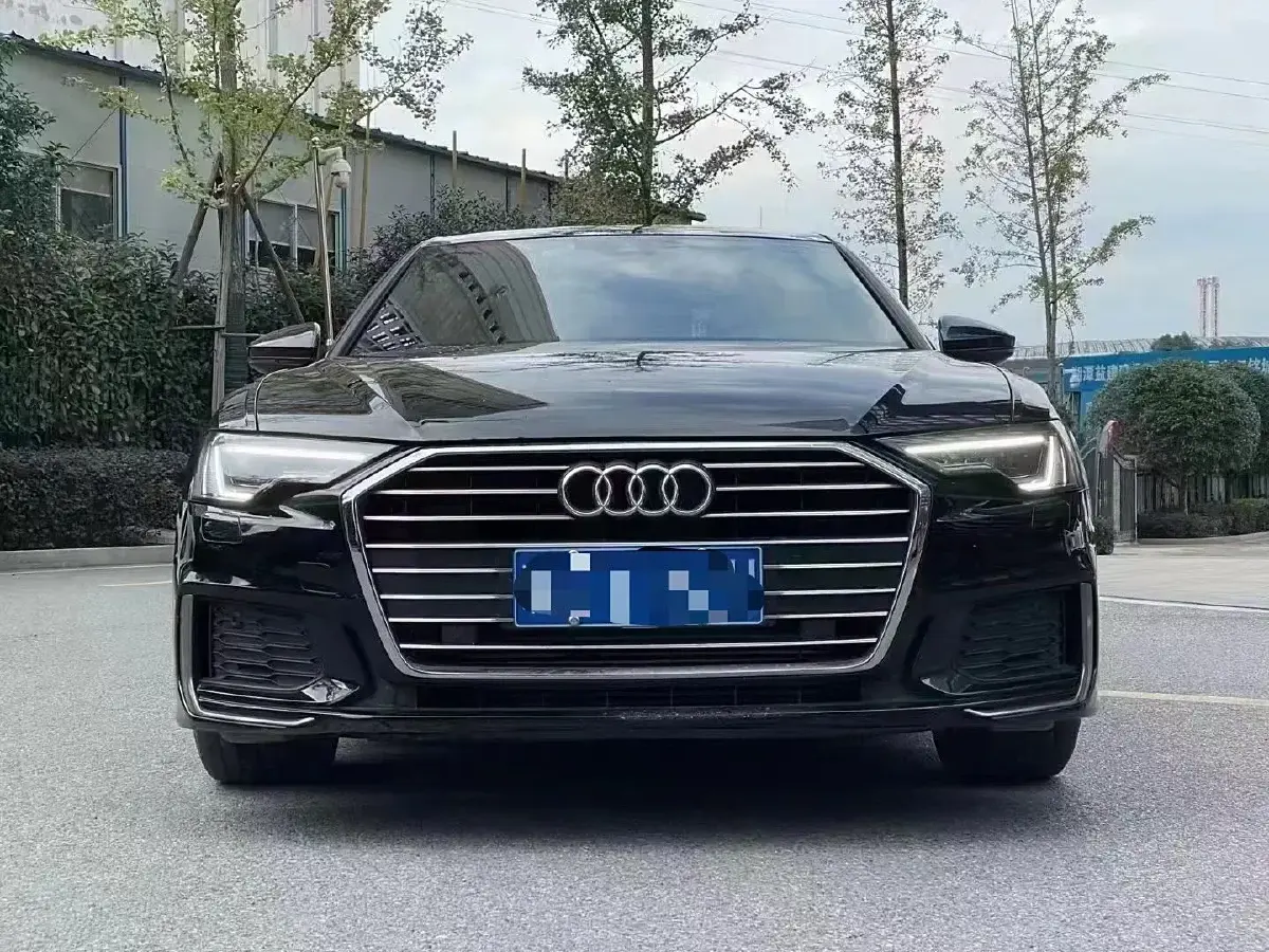 2019 Audi A6L 2.0T 190HP L4 7DCT
