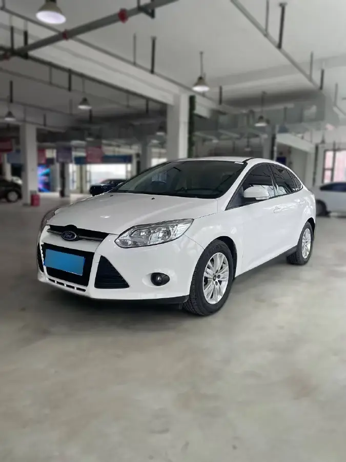 2012 Ford Focus 1.6L 125HP L4 6DCT