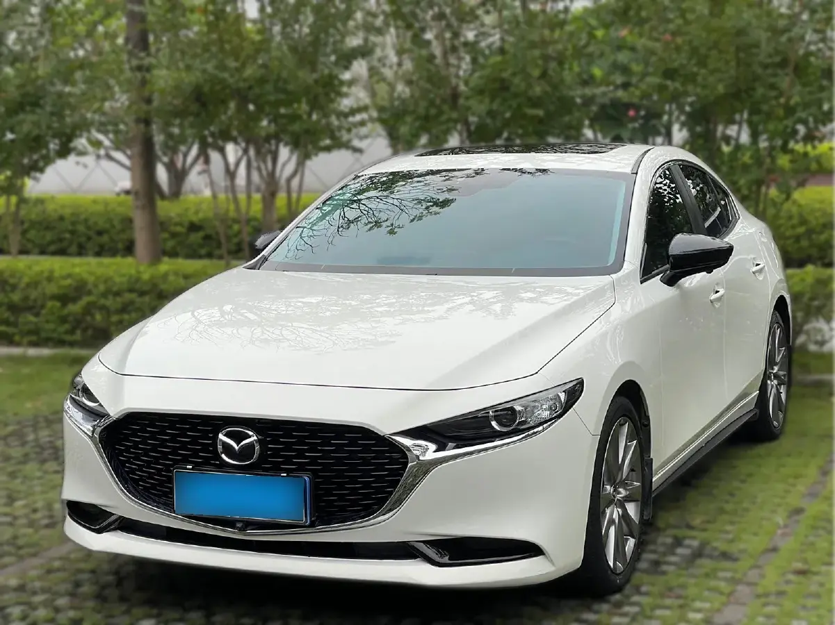 2020 Mazda 3 Axela 2.0L 158HP L4 6AT