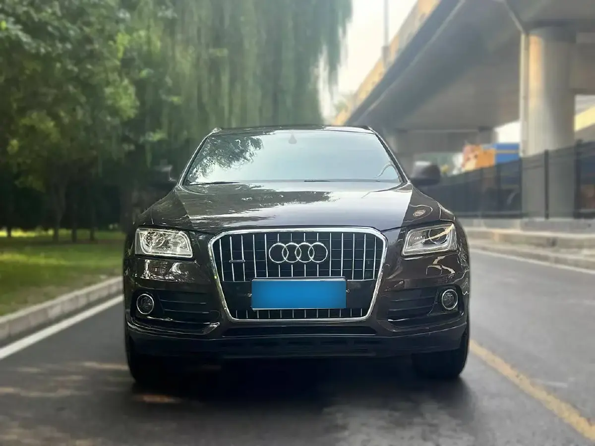 2013 Audi Q5 2.0T 211HP L4 8AT