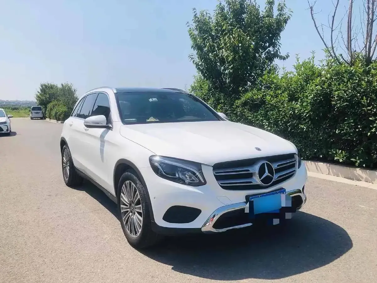 2017 Mercedes-Benz GLC Class 2.0T 184HP L4 9AT