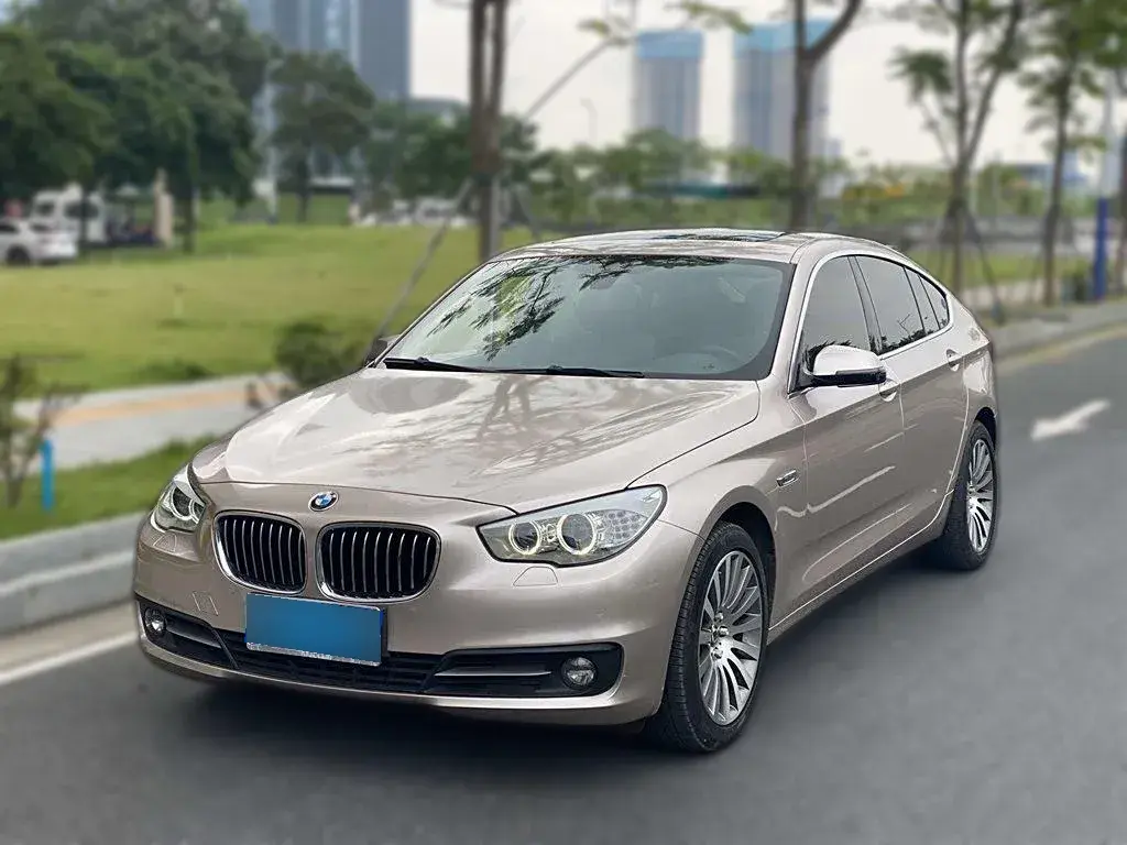 2014 BMW 5 Series GT 3.0T 306HP L6 8AT