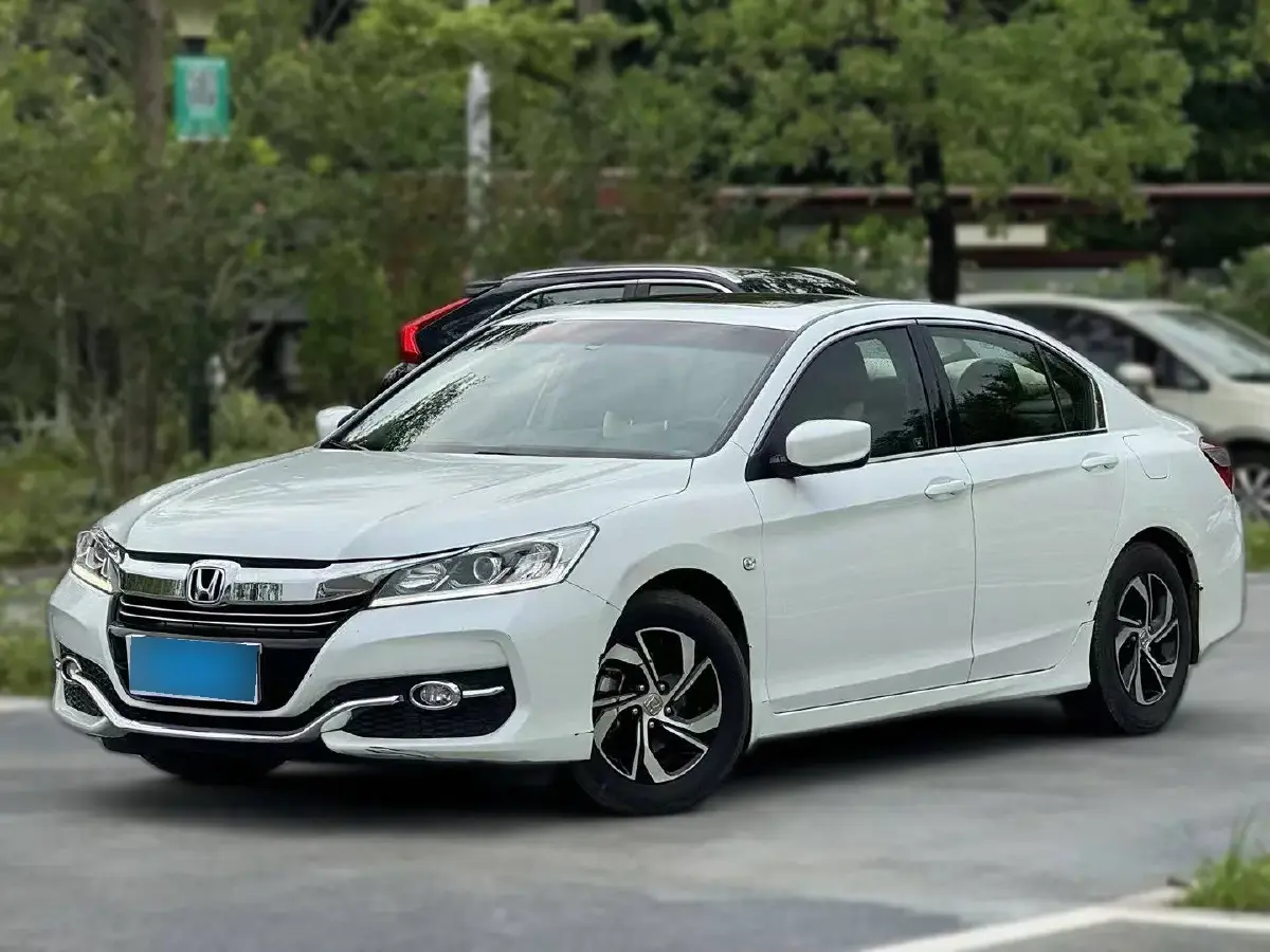 2016 Honda Accord 2.0L 155HP L4 CVT