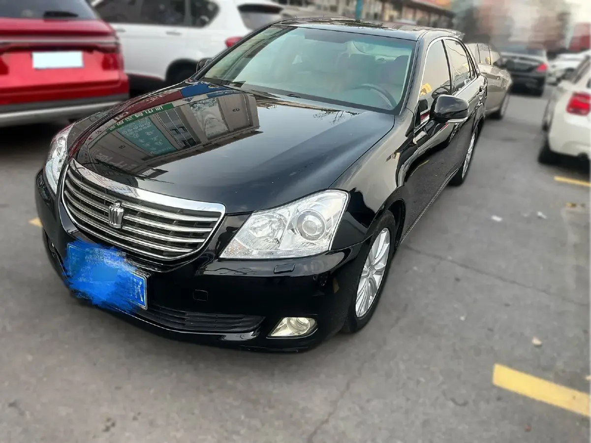 2011 Toyota Crown 2.5L 193HP V6 6AT