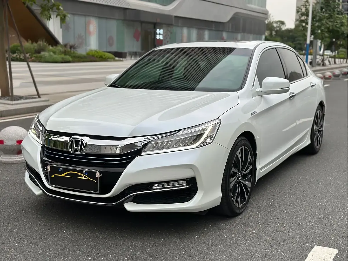 2016 Honda Accord 2.0L 146HP L4 E-CVT Hybrid