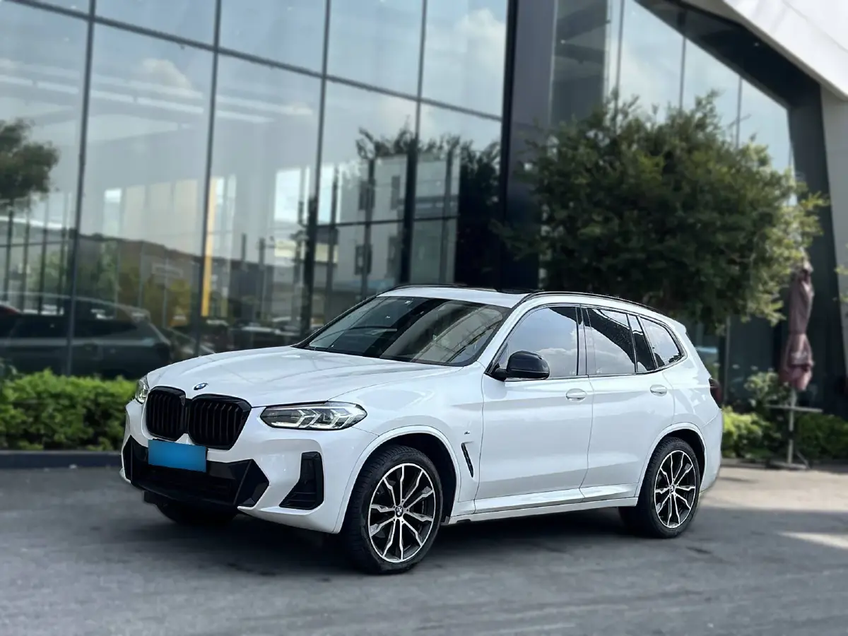 2022 BMW X3 2.0T 252HP L4 8AT