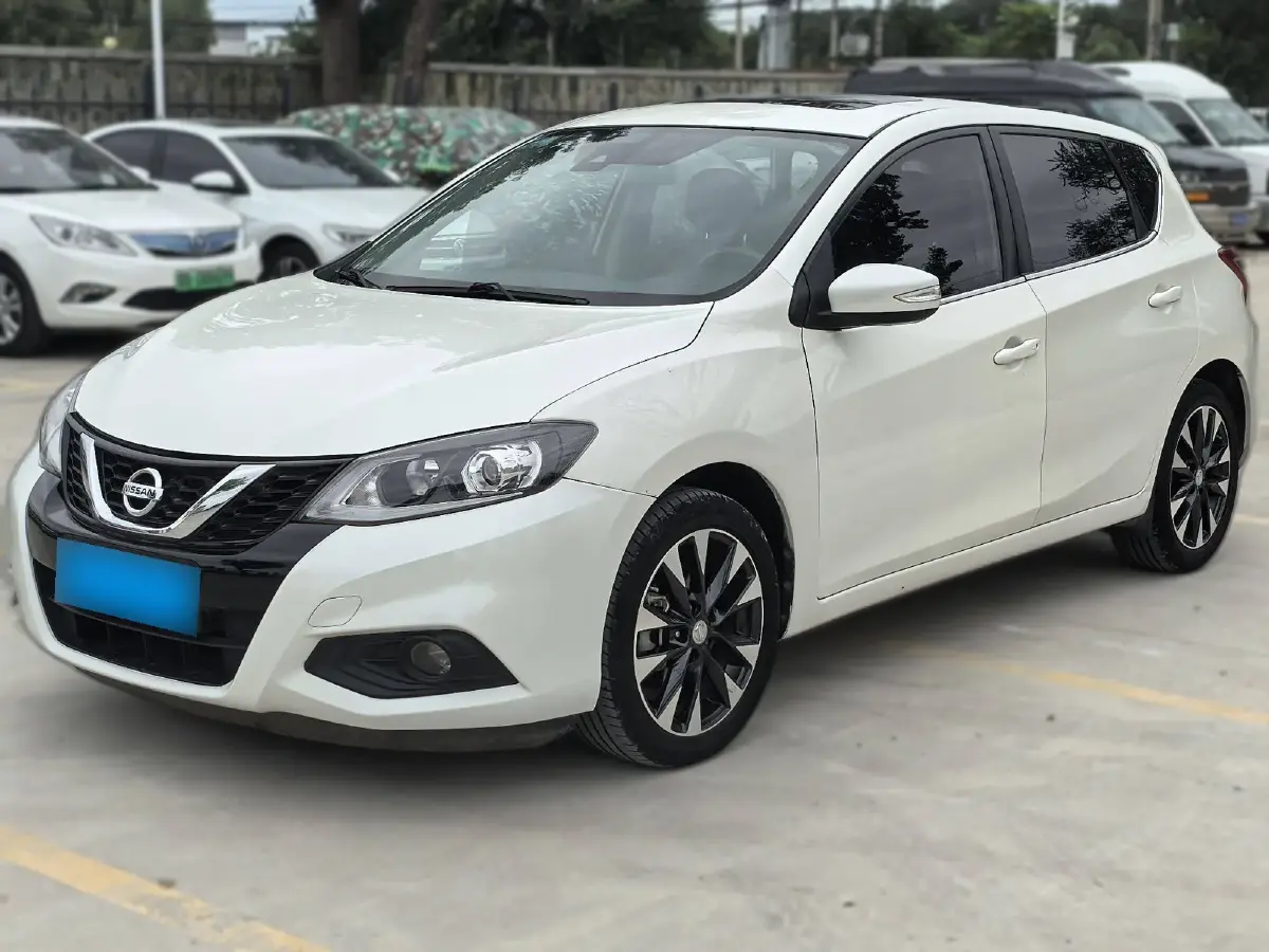 2016 Nissan Tiida 1.6L 126HP L4 CVT